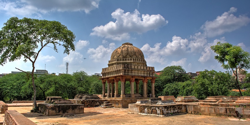 Mehrauli Archaeological Park comprises over a 100 historically valuable monuments.