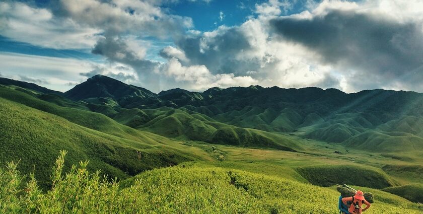 A misty view of the valley as captured by an adventure enthusiast while trekking.