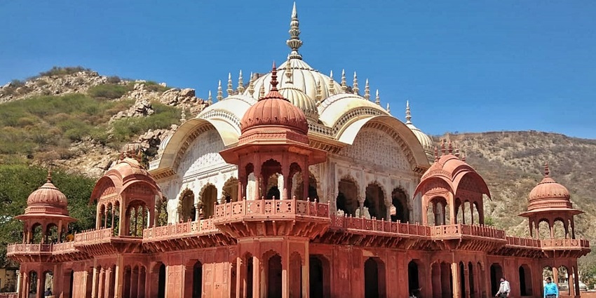 The elegant Moosi Maharani ki Chhatri, an architectural gem reflecting Alwar's royal past.