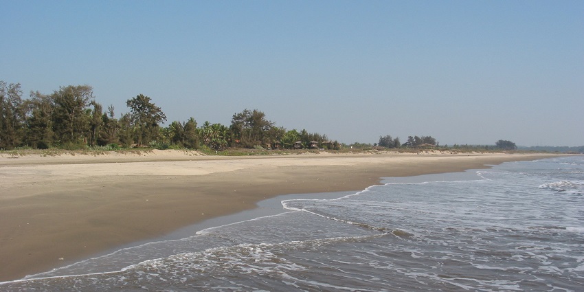 Morjim offers serenity that makes it an ideal resting ground in the coastal state.