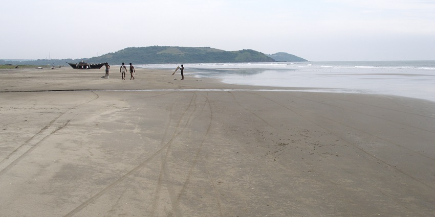 An idyllic view of Morjim Beach, one of the top places to visit in North Goa for couples.