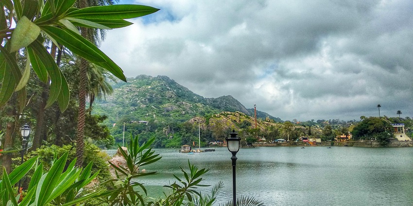 Cherish breathtaking views of Nakki Lake and the stunning landscape in the region.