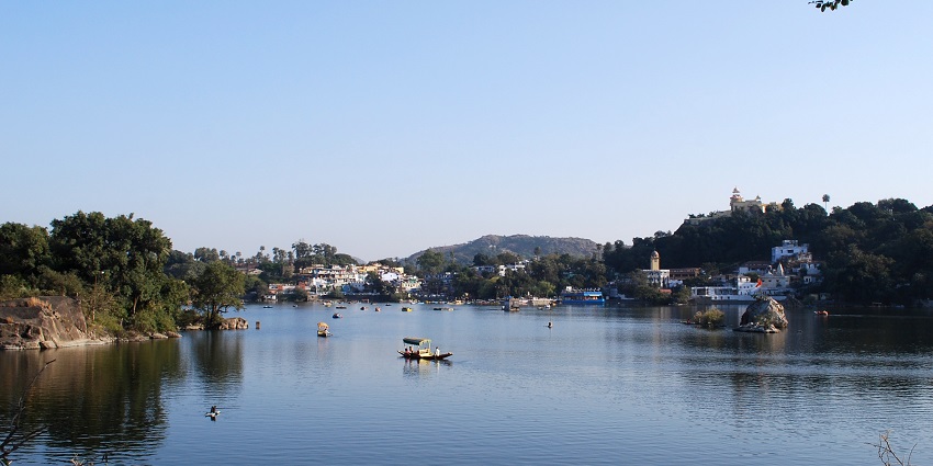 Mount Abu, the only hill station in the desert state, is a perfect spot to cherish serenity.