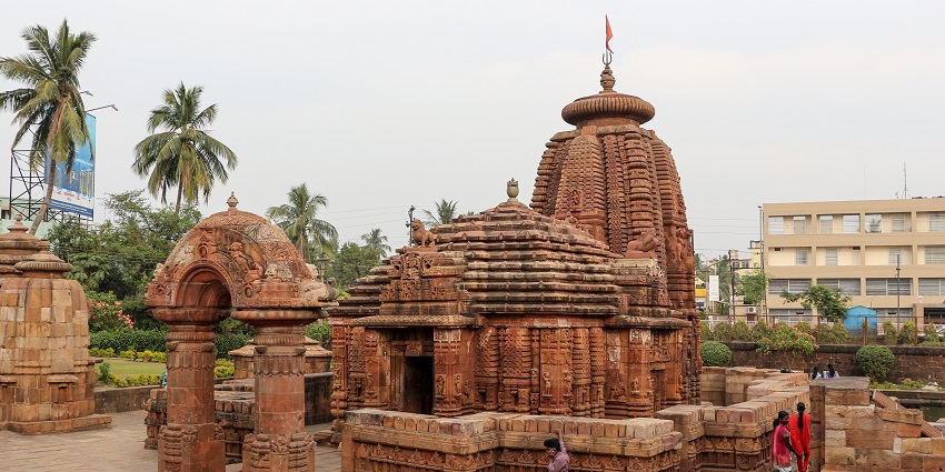 Mukteshvara Temple is dedicated to the on of the many avatar’s of Lord Shankar