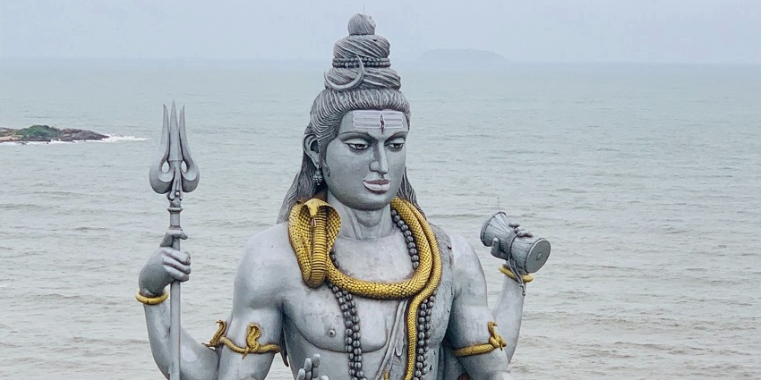 A tall statue of Lord Shiva in Murudeshwar, One of the best places to visit near Goa within 300 km