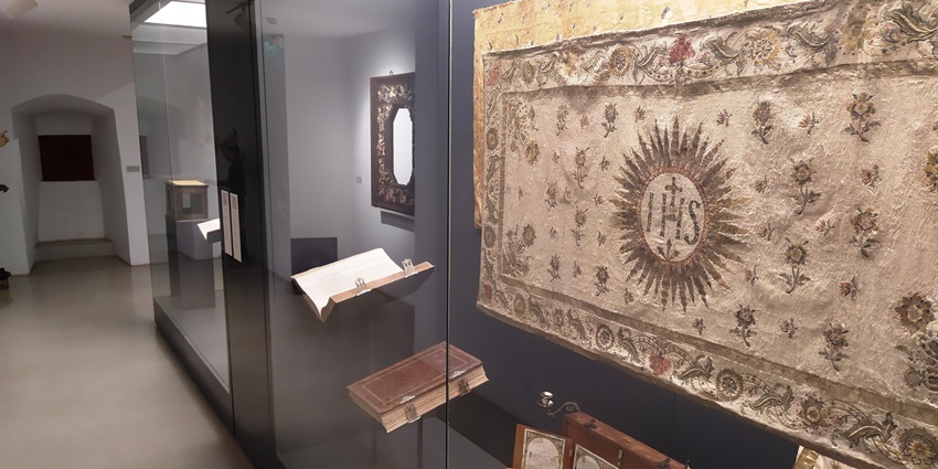 The Museum of Christian Art is one of the best museums in North Goa for travellers.