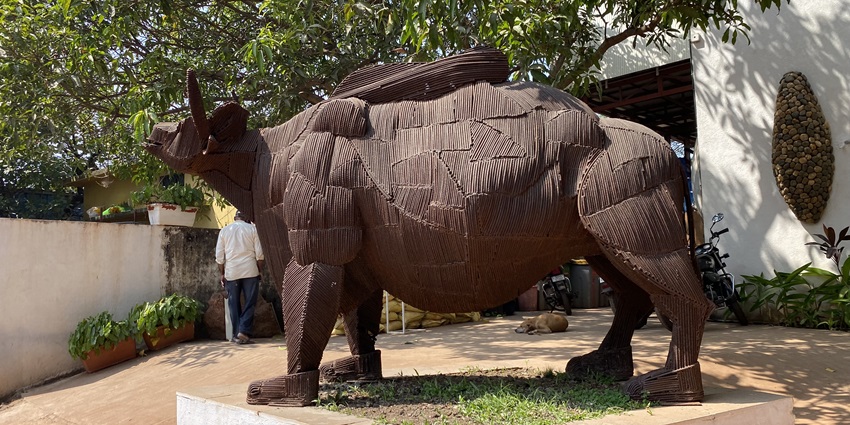 Museum of Goa (MOG), Pilerne is a contemporary art museum showcasing Goan culture and art.