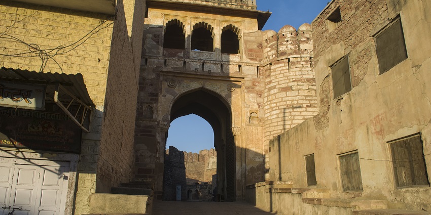 Entrance gate of Nagaur Fort, showcasing its grand arch and fortification walls