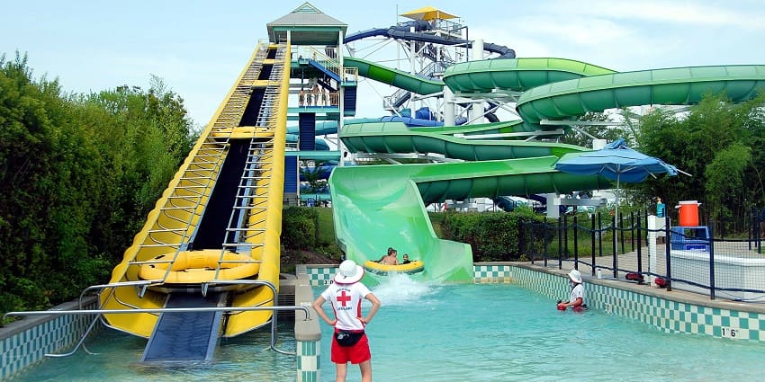 Nagesh Water World is a water park in Belgaum that offers wave pools and splash zones