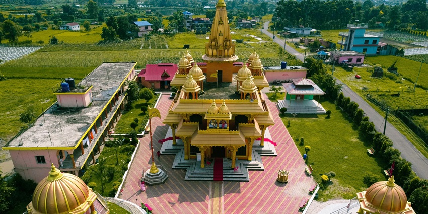 A view of the iconic Nagni Temple, one of the spiritual places to visit in Pathankot.