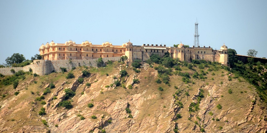 Nahargarh Fort is perched on Aravalli Hills, a famous place near Pink City Water Park.
