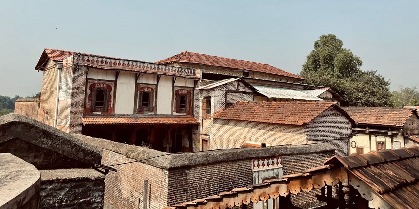 Nana Phadnavis Wada is among the best places to visit in Bhor for cultural heritage.