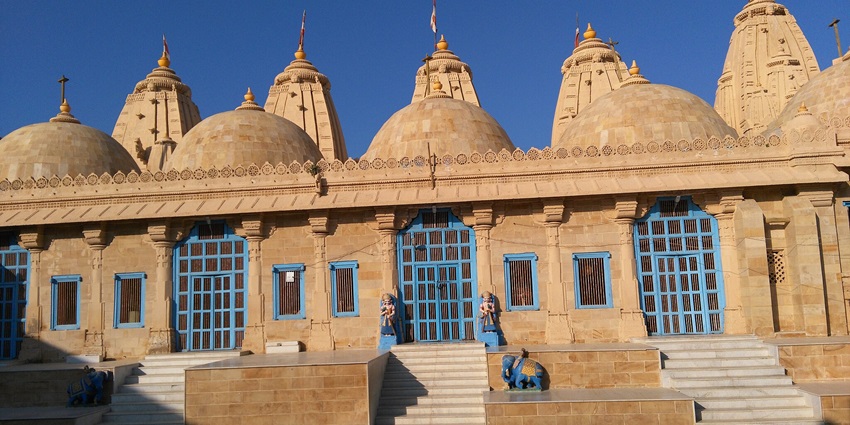 Narayan Sarovar is one of the five holy lakes for Hindus surrounded by dense forests.