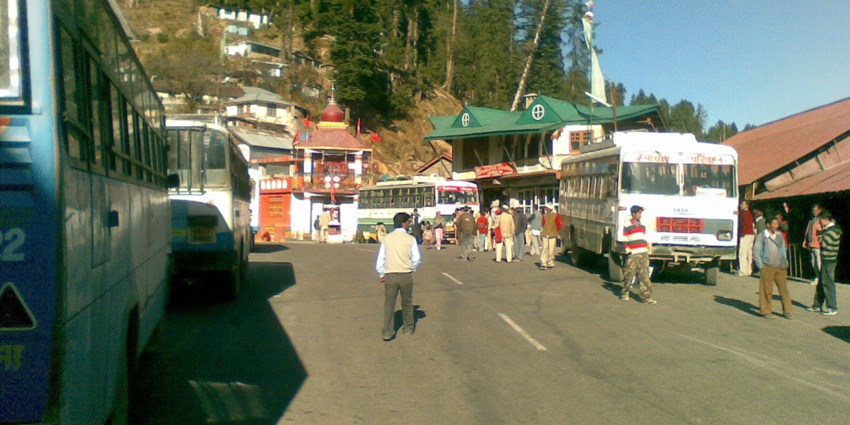 Narkanda is one of the hill stations that is a must visit in Himachal Pradesh.