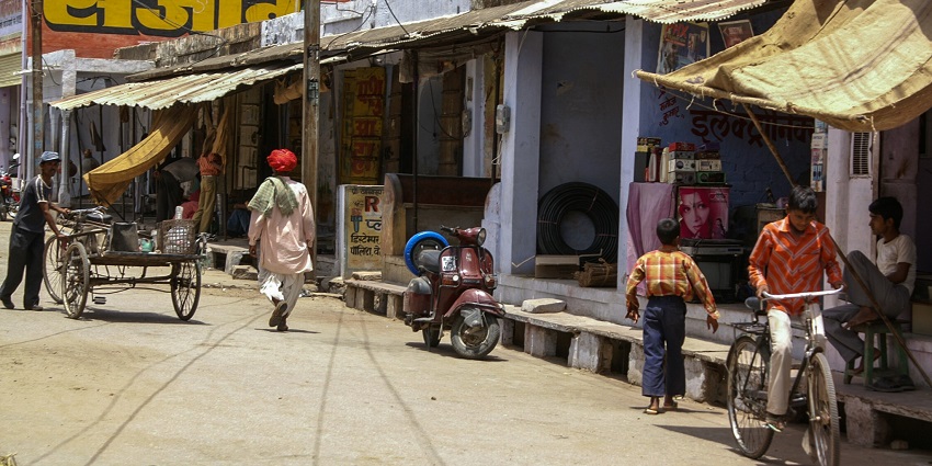 Narlai features ancient temples, havelis, and Elephant Hill’s heritage.