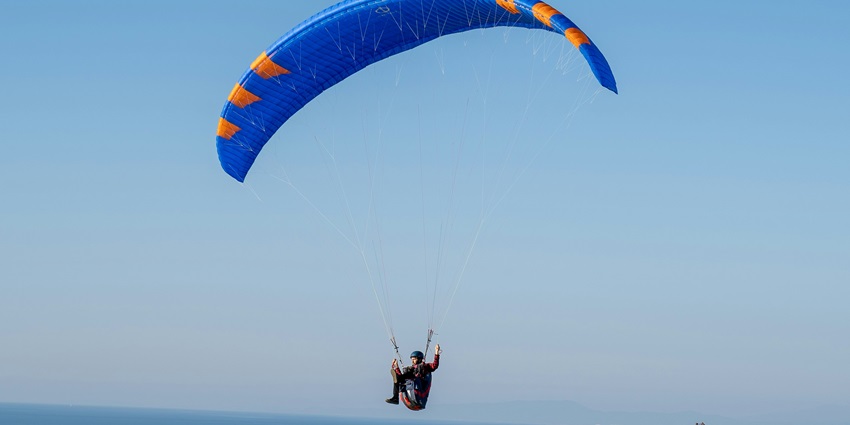 Paragliding in Nathdwara offers stunning Aravalli views and landscapes for travellers.