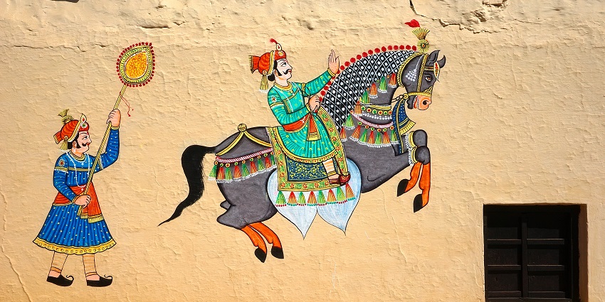 Shopping in Nathdwara Market offers local handcrafted items and other souvenirs.