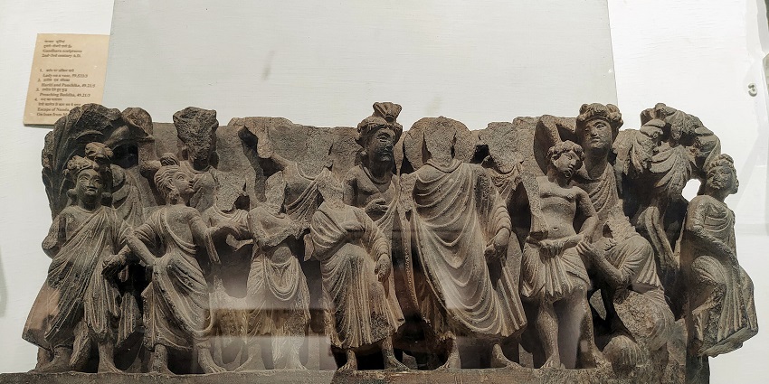 A statue at the National Museum in Delhi that has over 17000 paintings and textiles
