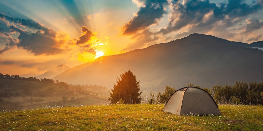 Camping in Mount Abu Nature Trail offers hikes, birdwatching, and cultural experiences.
