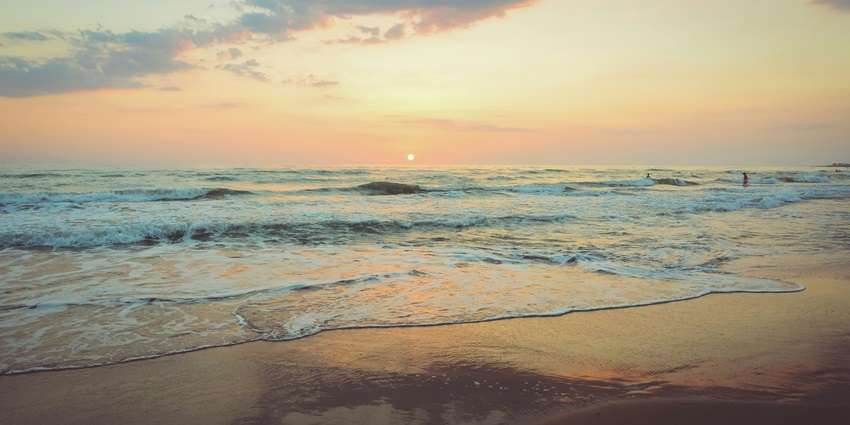 Navapur Beach, is among the other best places to visit near Virar that offers serenity, clean shores.