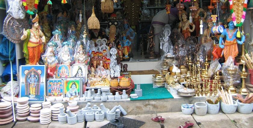 Entrance of vibrant shop in Sindhi market, one of the best places for navratri shopping in Ahmedabad