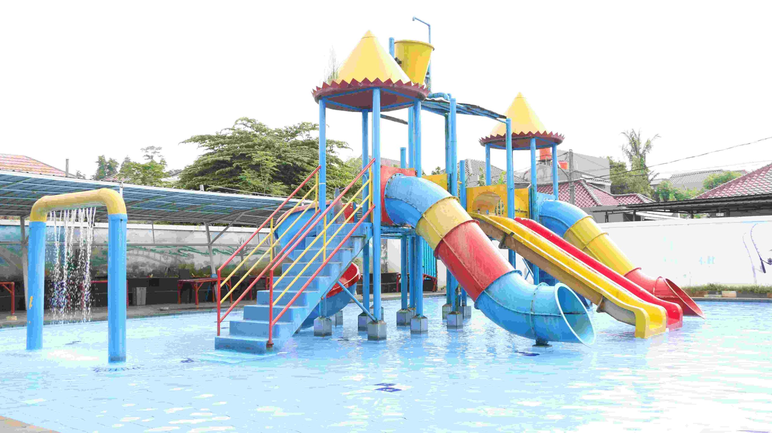 Neeladri Amusement and Water Park is one of the water parks in Karnataka offering a variety of rides
