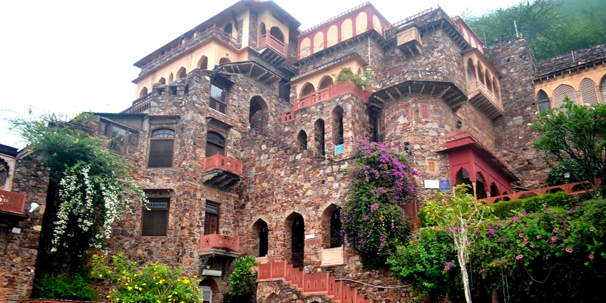 A quaint view of the Neemrana Fort Palace, a tourist hotspot near Tatarpur Fort.