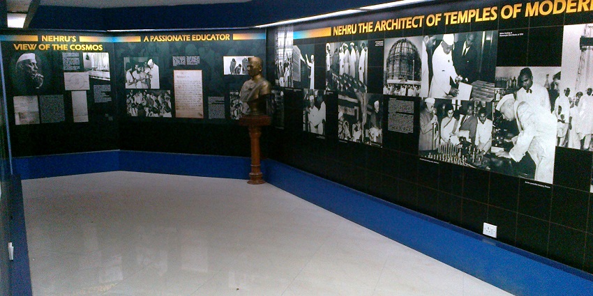 Nehru Planetarium has activities and presentations on space and the universe, thus making it informative.