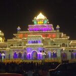 New Year parties in Jaipur feature live music, cultural themes, and enjoyment.