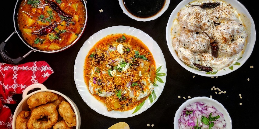 Do not forget to savour local Odia food during your visit to the Rayagada Temple.