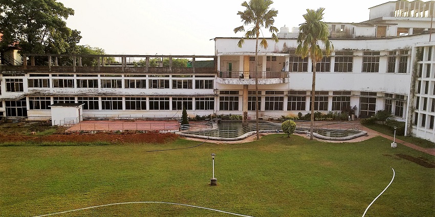 The inner courtyard with huge garden of the State Museum of Odisha at Bhubaneswar.