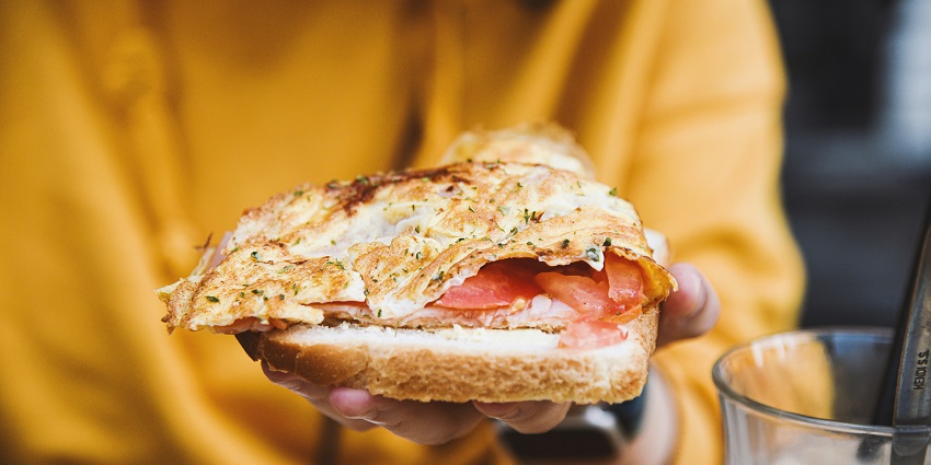The Omelette Shop, since 1985, offers diverse omelets and quick service to all travellers.