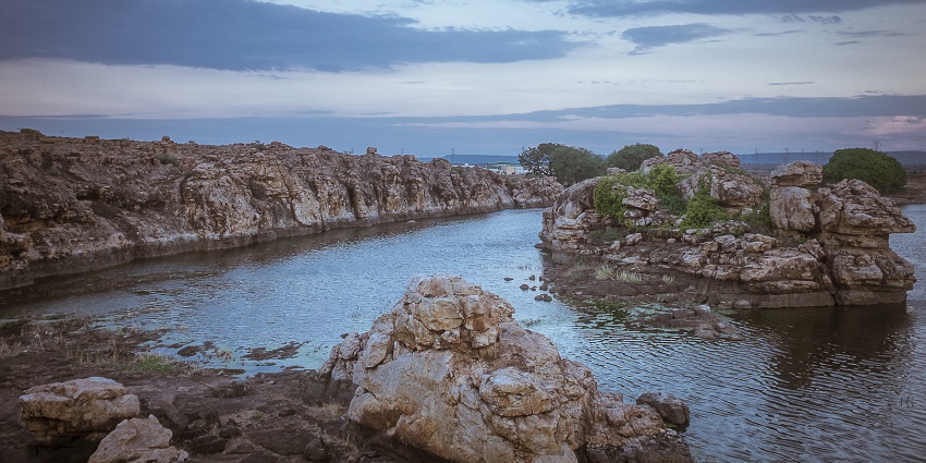 Snapshot of the mesmerisng Oravakallu Rock Garden in Kurnool places to visit