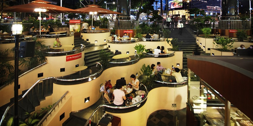 Snapshot of the beautiful Orchard Road a scenic place for shopping in singapore