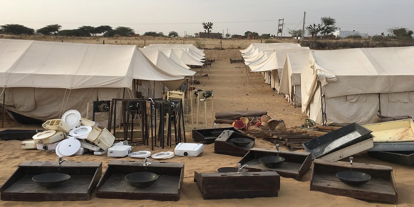 Camping in Jodhpur offers luxury tents, camel safaris, cultural performances.