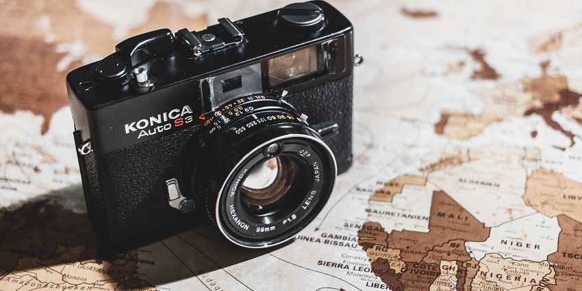 A camera for wildlife photography during a safari amidst the dense forests of Raipur.
