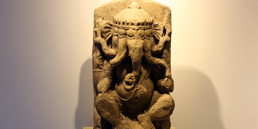One of the sculptures displayed in Bhopal, showcasing many Hindu Gods together.