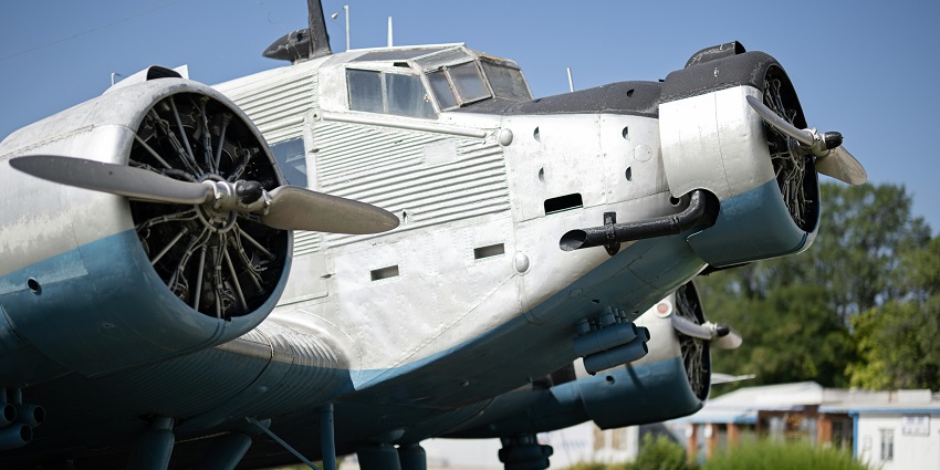 Snapshot of the propeller of a old generation aircraft which is decommissioned and put to rest
