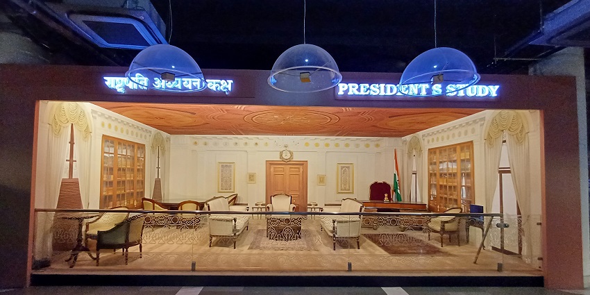 A replica of the President's Study in Rashtrapati Bhavan Museum, a place to visit in Delhi.