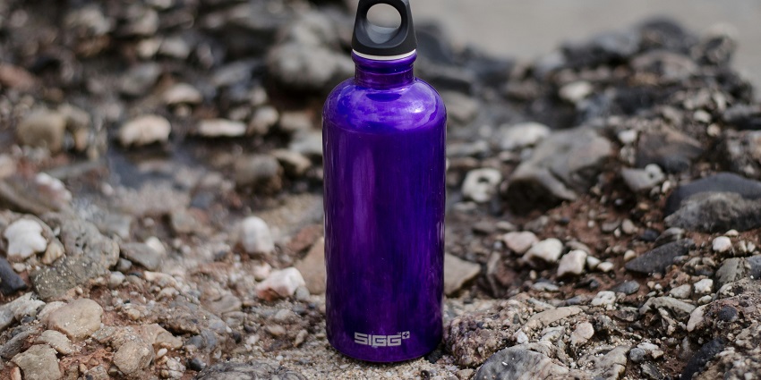 It is advised to carry a water bottle while trekking towards the top of the attraction.