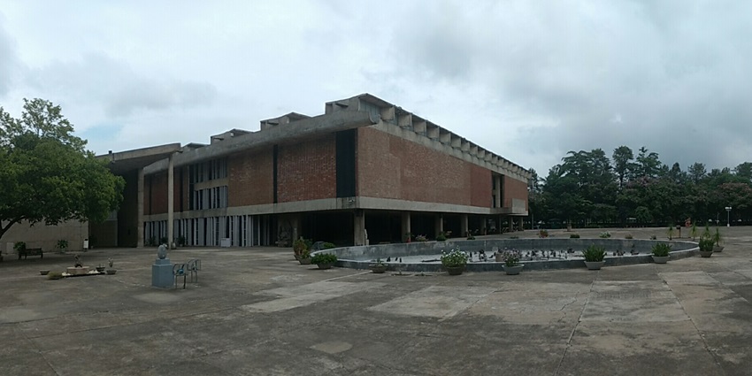 A wide angled picture of the Government Museum and Art Gallery Chandigarh, taken from a distance