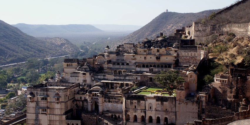 Aerial view of the Garh palace inside of the Bundi Fort, one of the best places to explore