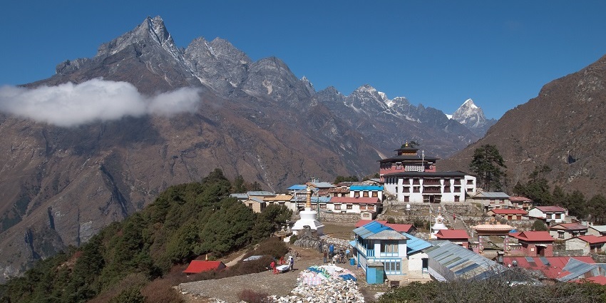 A scenic image of Kathmandu city amidst natural surroundings and full of houses.