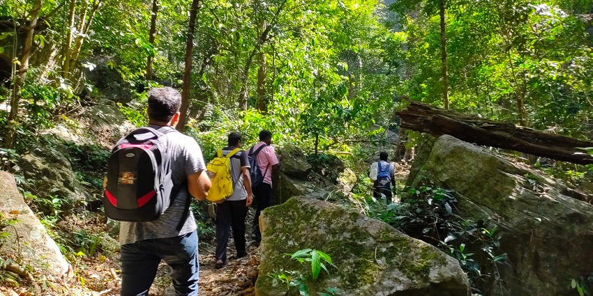 Things to carry while trekking amidst the natural terrain in the Hubli hill stations.