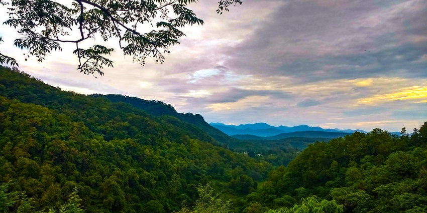A view of the Pachmarhi hills that lies about 80 kms from this wildlife sanctuary