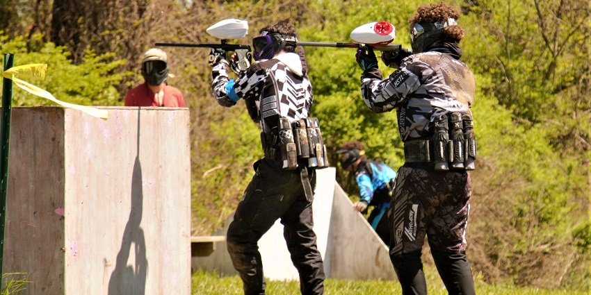 Paintball in Jaipur, a thrilling activity of combat, strategy, and colorful paintballs