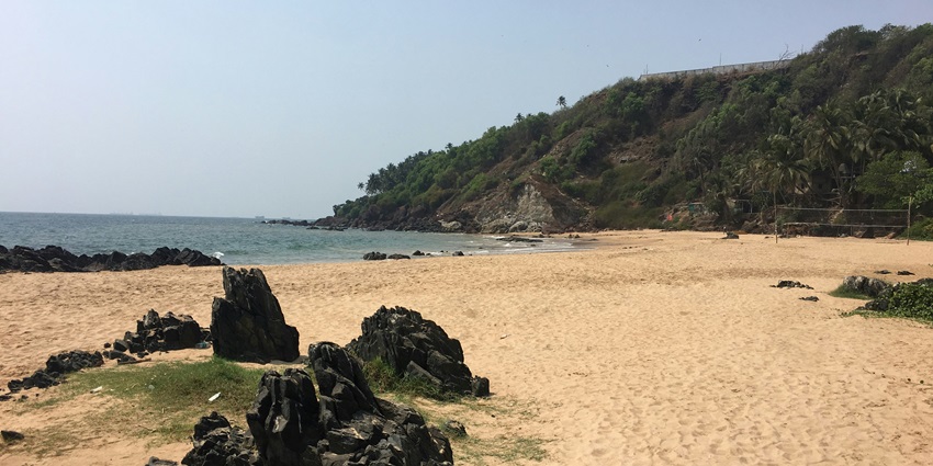 A beach in Panaji, one of the most famous places to visit near Goa Airport