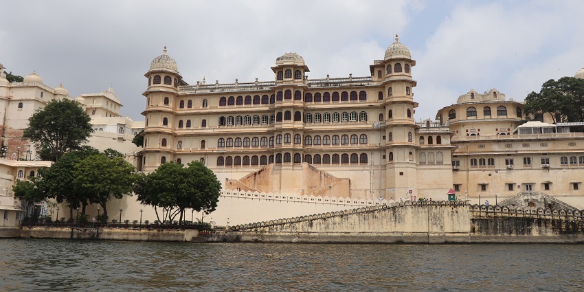 The City Palace in Udaipur, featuring an impressive and beautiful architecture.