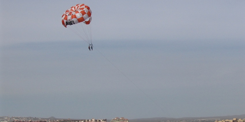 Parasailing is among the popular water sports in Goa in September with limited airtime.