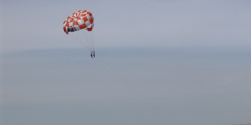 Go parasailing in North Goa to enjoy breathtaking views of the beaches and coastlines